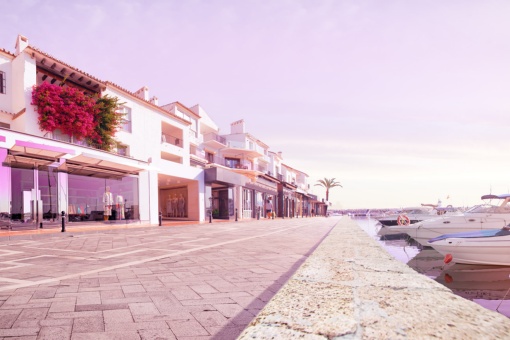 Escaparates de tiendas en Puerto Banús, Marbella