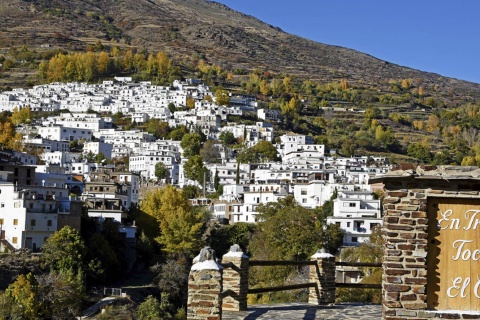 Panoramablick auf Trévelez (Granada, Andalusien)