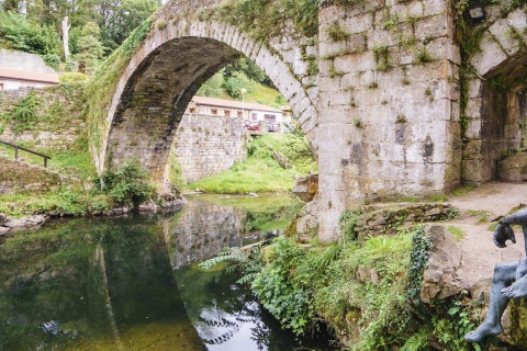 Il fiume Miera in corrispondenza di Liérganes (Cantabria)
