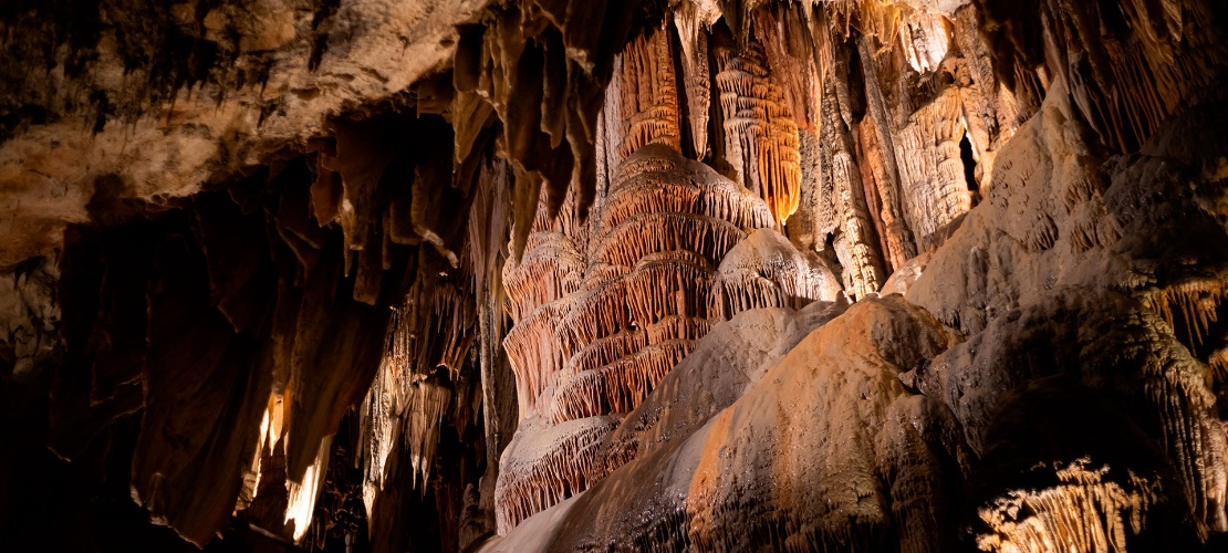 Пещера Вальпоркеро, Леон