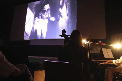 Sesión de cine concierto de la película "El Golem"