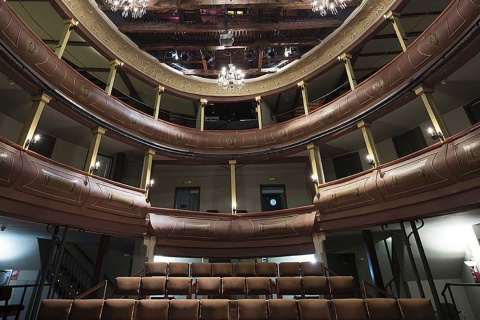 アルカラ・デ・エナーレスのコラル・デ・コメディアス劇場