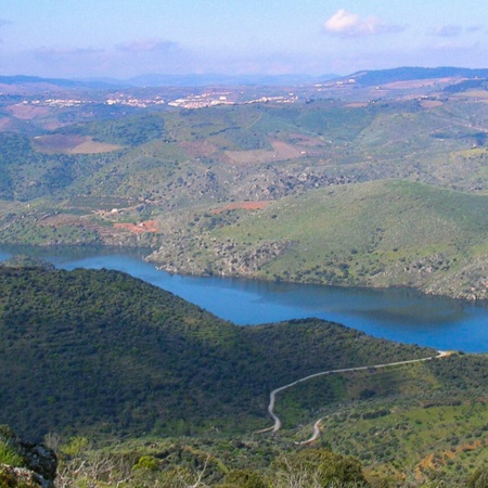 Blick auf den Duero vom Aussichtspunkt Vilvestre
