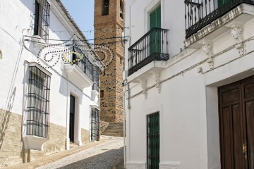 Ulica w Almonaster la Real (Huelva, Andaluzja)
