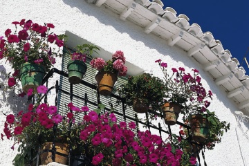 Detalle de un balcón de Capileira, en la zona de La Alpujarra (Granada, Andalucía)