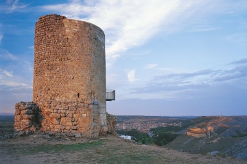 Башня Аталайя-дель-Сур в Эль-Бурго-де-Осма (Сория, Кастилия-и-Леон)