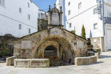 Ancienne fontaine de Mondoñedo (province de Lugo, Galice)