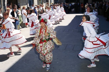 アラバ県（バスク州）ラグアルディアで開催されるサン・フアン祭り
