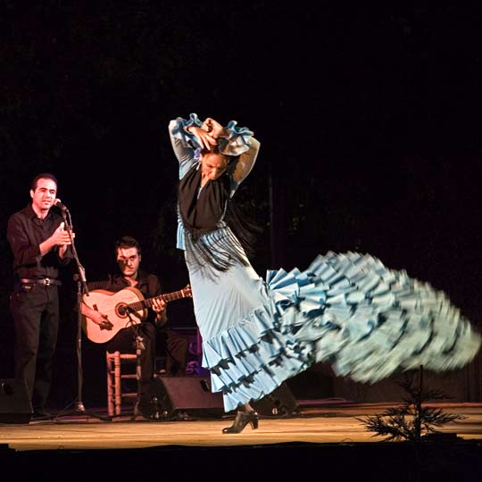  Шоу фламенко во время «Белой ночи фламенко» в Кордове