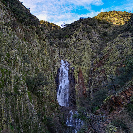 Vista da cascata de La Cervigona
