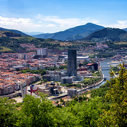 Widok Bilbao ze wzgórza Artxanda