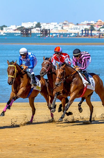 Wyścigi konne na plaży w Sanlúcar de Barrameda, Kadyks