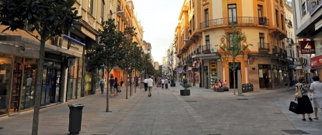 Views of Calle Cruz del Conde, the main shopping street in Cordoba