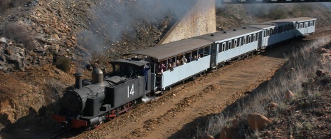 No. 14 type C steam locomotive manufactured in 1875, the oldest of its kind still operating in Spain, Tourist Mining Railway. Riotinto Mining Park © ARAGÓN