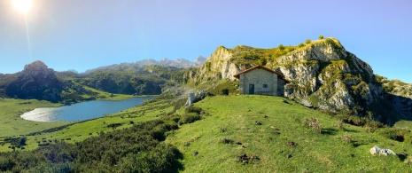 Lagos de Covadonga en el Parque Nacional de Picos de Europa, Asturias