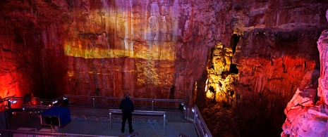 パレンシア県にあるロス・フランセセス洞窟