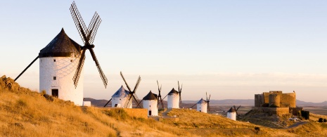 Windmühlen in Consuegra, Toledo (Kastilien-La Mancha)