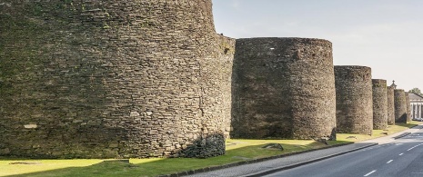 Крепостные стены Луго