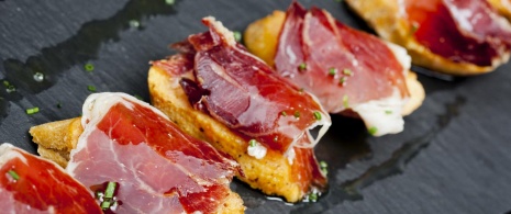 Iberian ham on bread