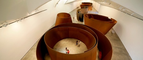 Innenansicht des Guggenheim-Museums in Bilbao