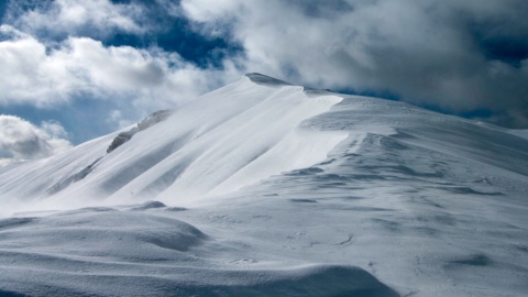 Vista nevada da paisagem protegida de Juan de la Peña