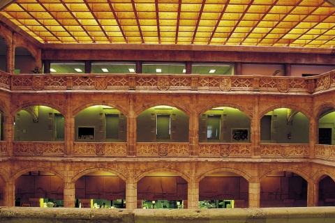 Inside the Casa del Cordón, Burgos