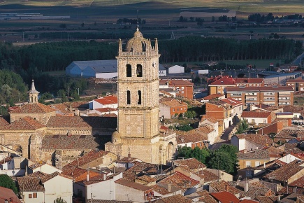 Widok na Dueñas (Palencia, Kastylia-León)