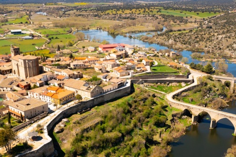 Veduta aerea di Ledesma (Salamanca, Castiglia e León)