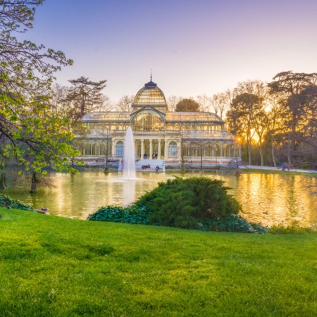 Palais de Cristal dans le parc du Retiro à Madrid