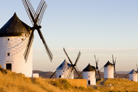 Ветряные мельницы в Консуэгре, провинция Толедо, Кастилия—Ла-Манча