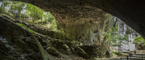 Vue intérieure de la grotte de Zugarramurdi