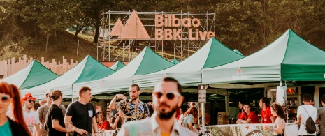 Persone che accedono al Bilbao BBK Live a Biscaglia, Paesi Baschi