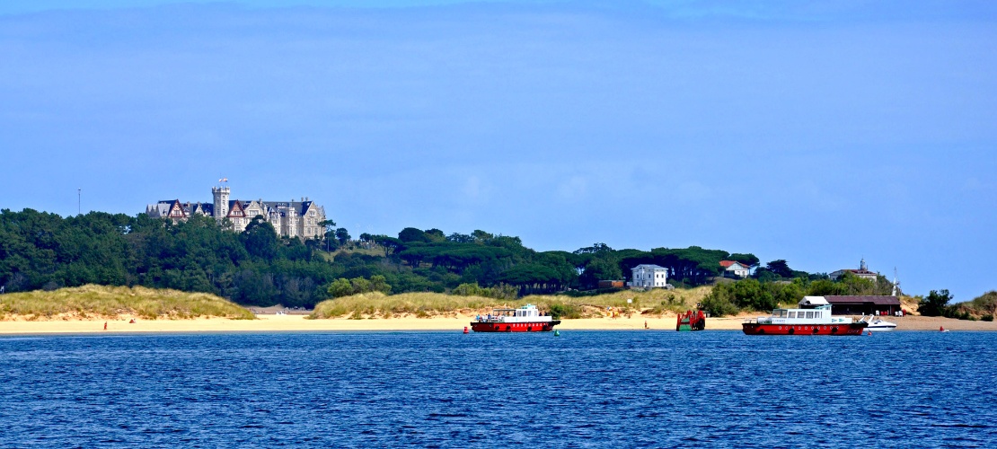 Vue de Santander et du Palais de la Magdalena depuis la plage El Puntal